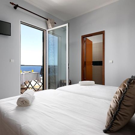 Perola Views Inn By Madeira Sun Travel Порту-Моніш Екстер'єр фото